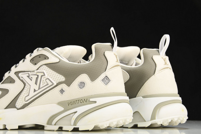 lv runner tatic sneaker