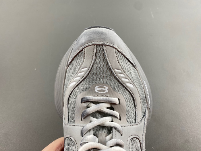 Ba*len*cia*ga runner