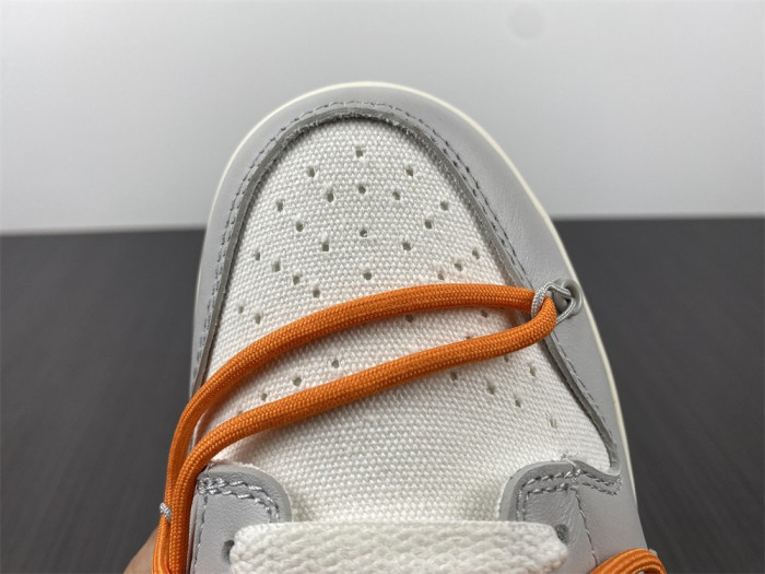 nike dunk low o-w lot 44 dm1602-104
