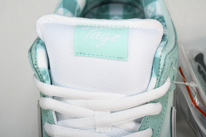 nike sb dunk low T*f*ny green bv1310-402