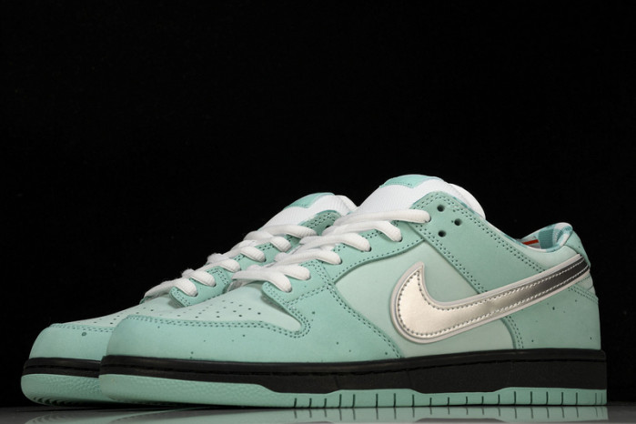 nike sb dunk low T*f*ny green bv1310-402