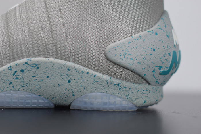 nike mag