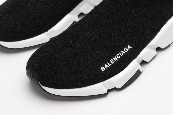 Ba*len*cia*ga speed sneaker