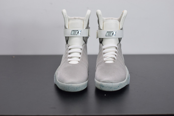 nike mag